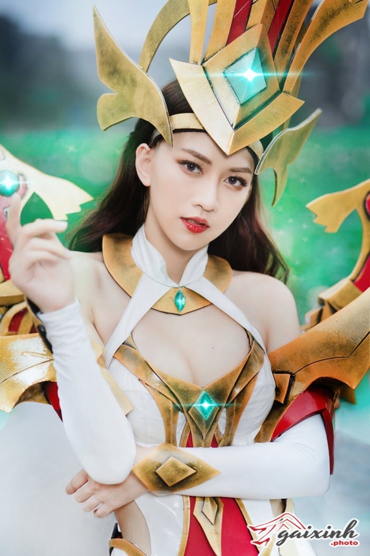 gai xinh cosplay