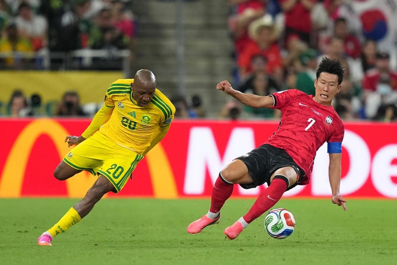 Ky-Luc-Lich-Su-Cua-Unai-Simon-Tai-World-Cup ly-do-son-heung-min-phai-ngoi-du-bi